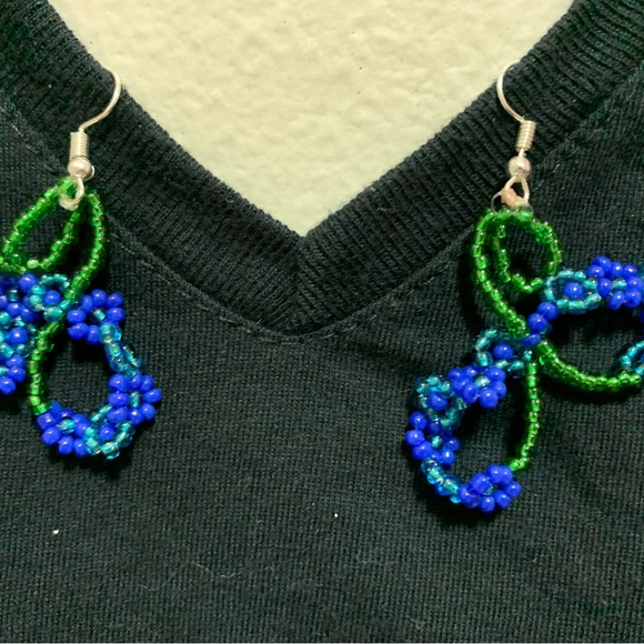 Abstract ear rings. - Picture 2 of 2